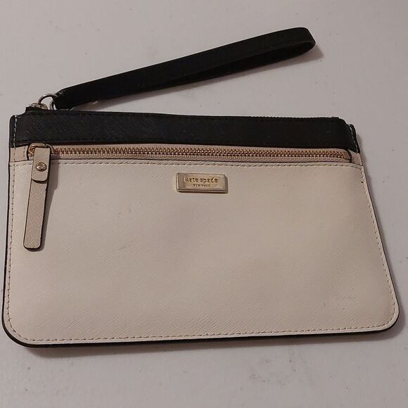 kate spade Handbags - Kate Spade Laurel Way Tinie White Black Colorblock Saffiano Leather Wristlet
